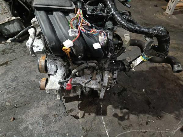 MOTEUR NISSAN HR12DE - Vue 2